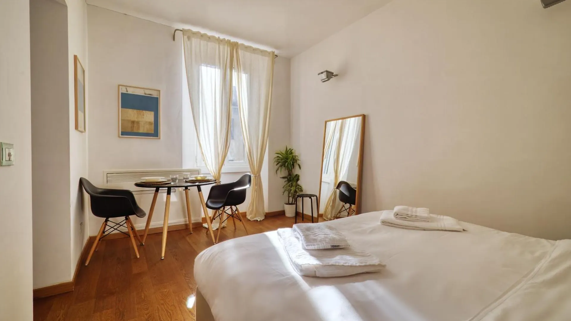 Apartment Cozy Wozy Studio Corso Xxii Marzo Milan