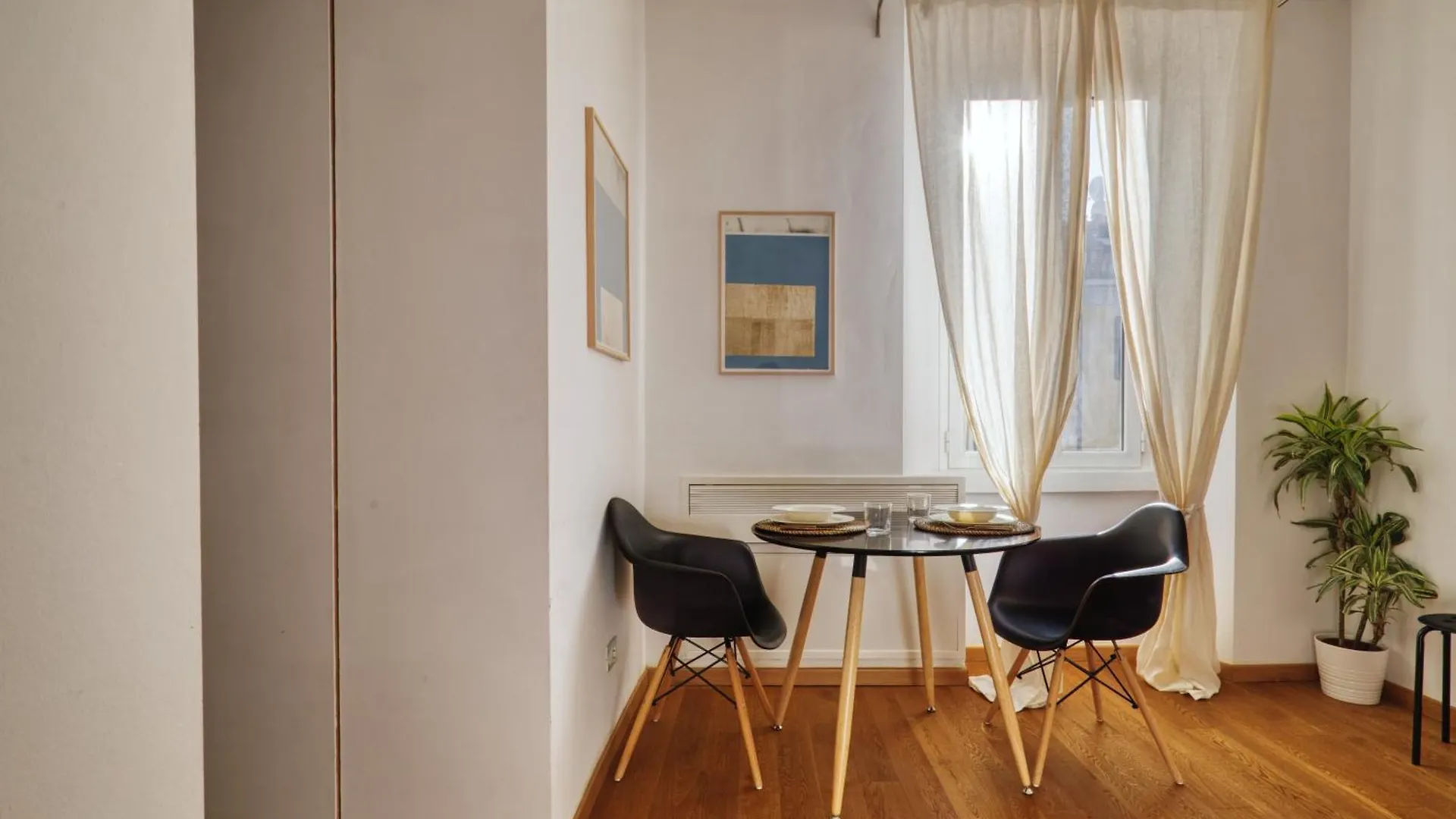 Apartment Cozy Wozy Studio Corso Xxii Marzo Milan Italy