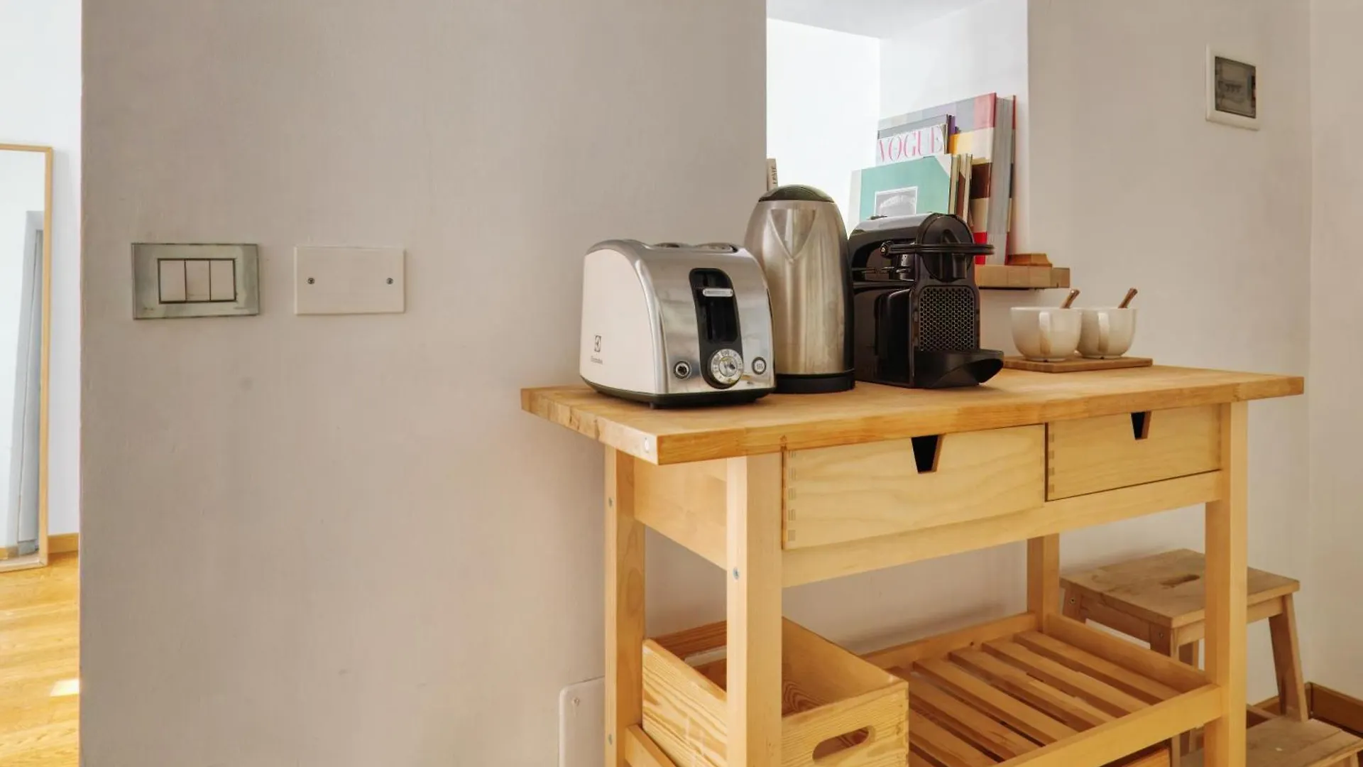 Apartment Cozy Wozy Studio Corso Xxii Marzo Milan Italy